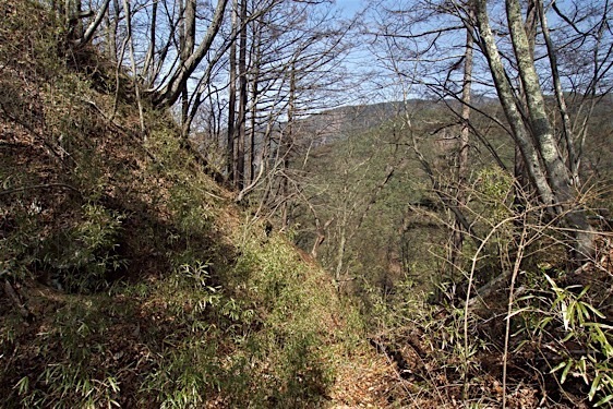 File:Yogaisan25.jpg