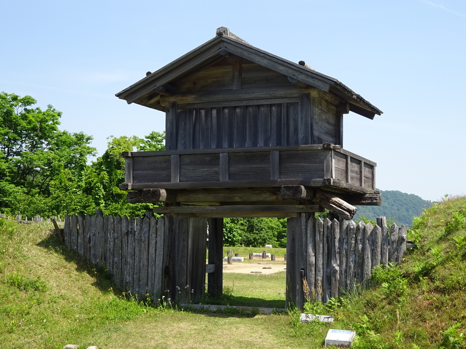 Torigoejô(honmarumon2).JPG