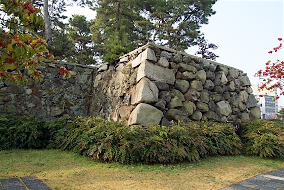 File:Takamatsu34.jpg