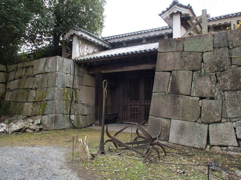 File:Nijonishimon3.jpg