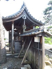NagahamajouMonChikuzenin003.jpg