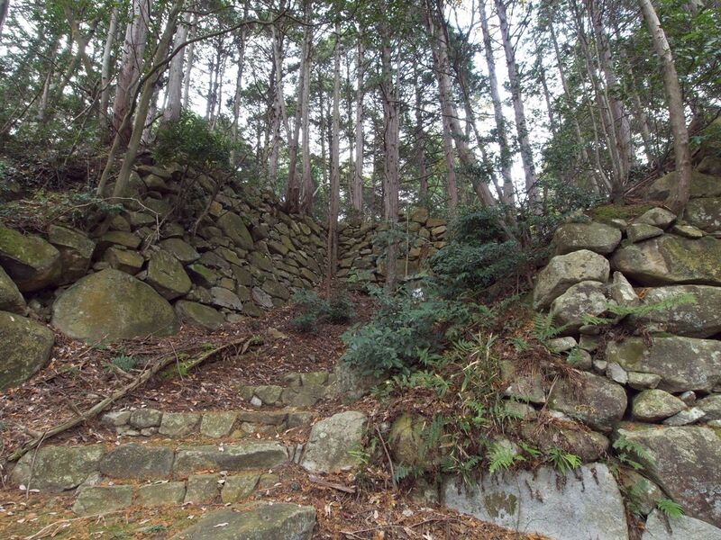 File:Azuchi east19.jpg