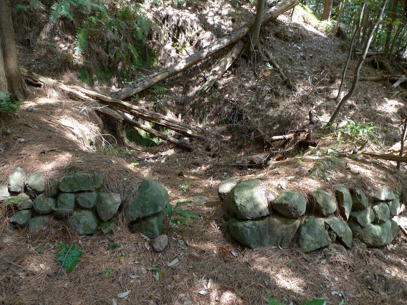 File:Usami nakoyama quarry22.jpg
