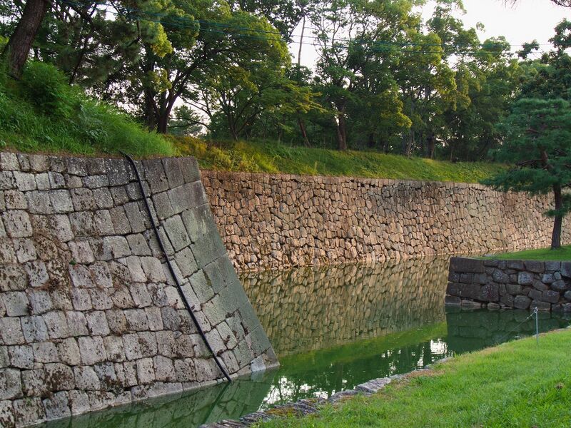 File:Nijo70.jpg
