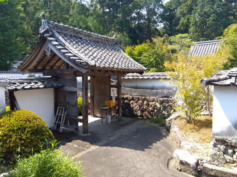 File:YoshidajouIchikuART024.jpg