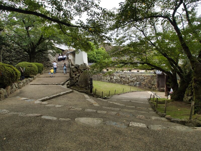 File:Himeji590.jpg
