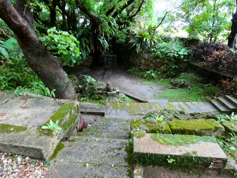 File:Urasoe Castle 104.jpg