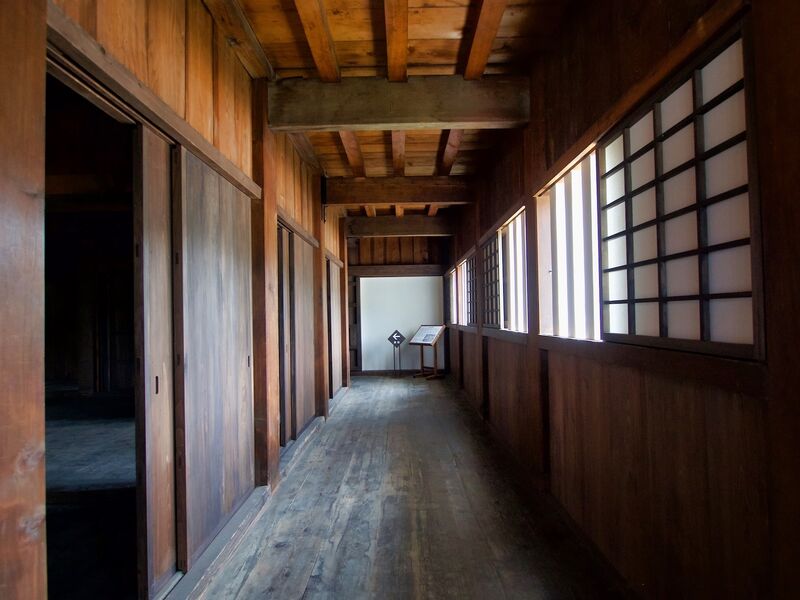 File:Nagoya sw yagura5.jpg