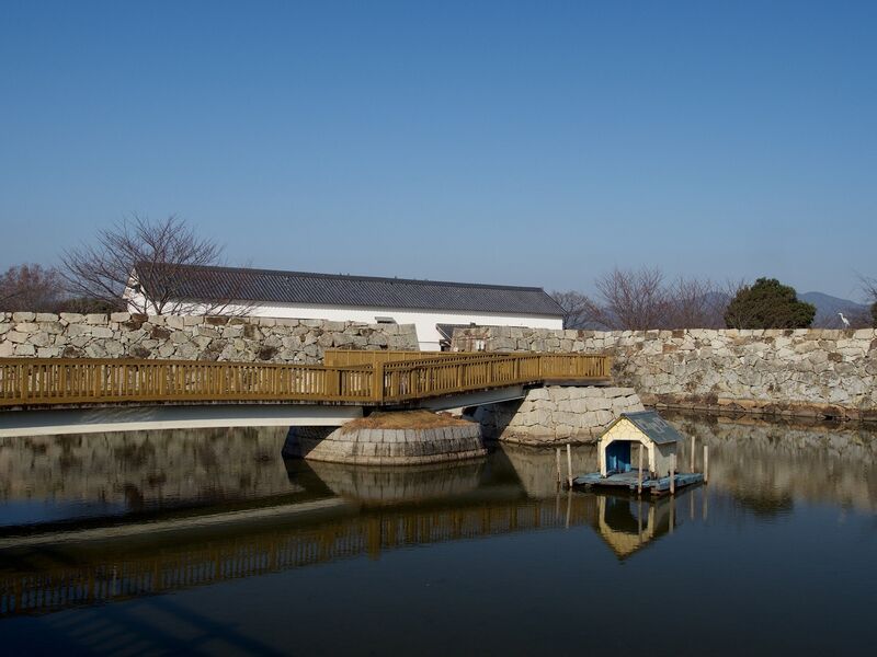 File:Ako28.jpg