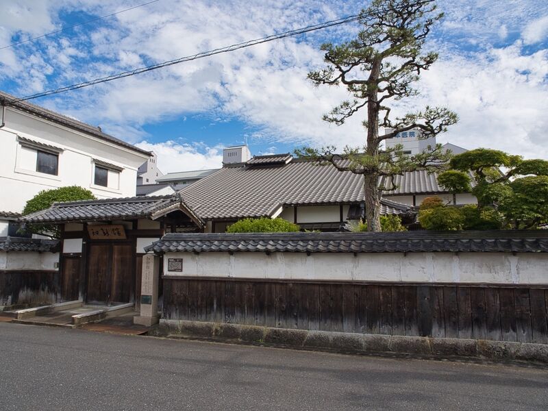 File:Tsuyamachishinkan1.jpg