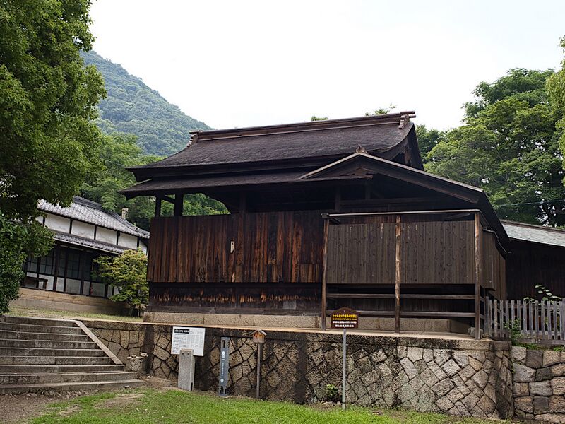 File:Fushimitomonoh3.jpg