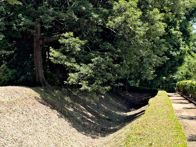 File:Akayamajinya13.jpg