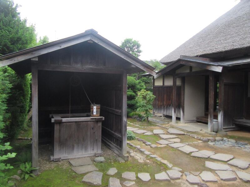 File:HirosakijouIwadaBukeyashiki9.jpg