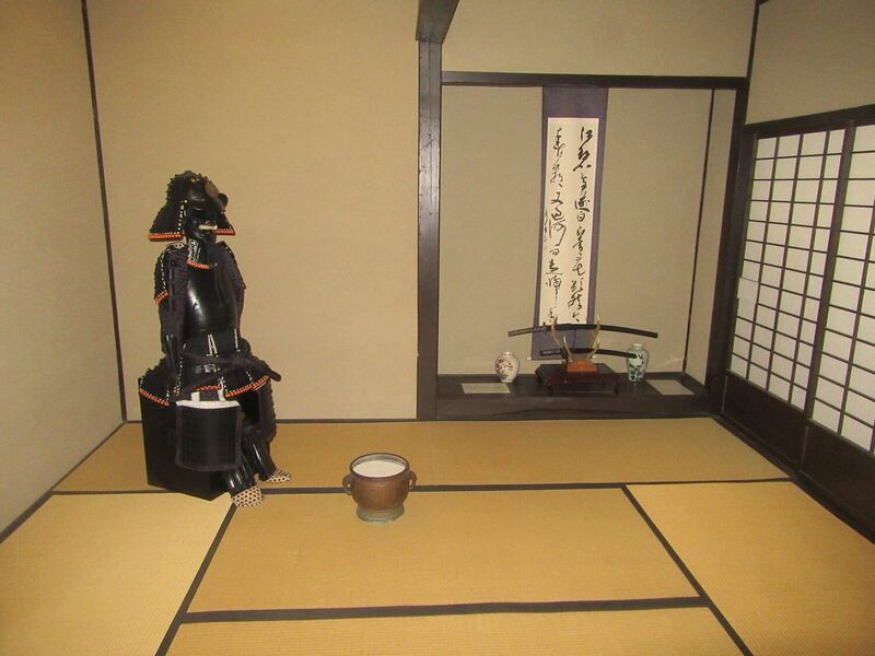 File:HirosakijouSasamoriBukeyashiki3.jpg