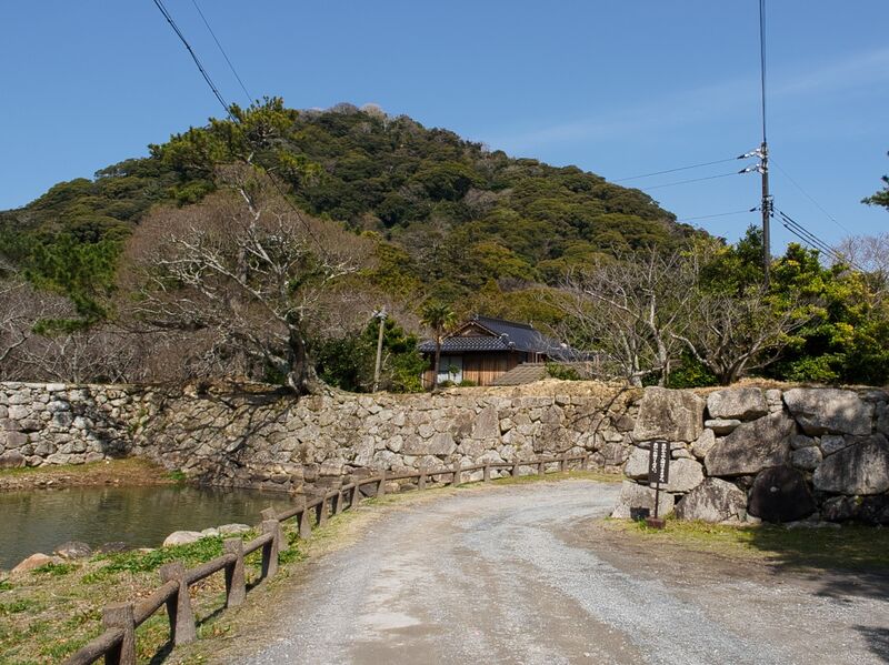 File:Hagicastle50.jpg