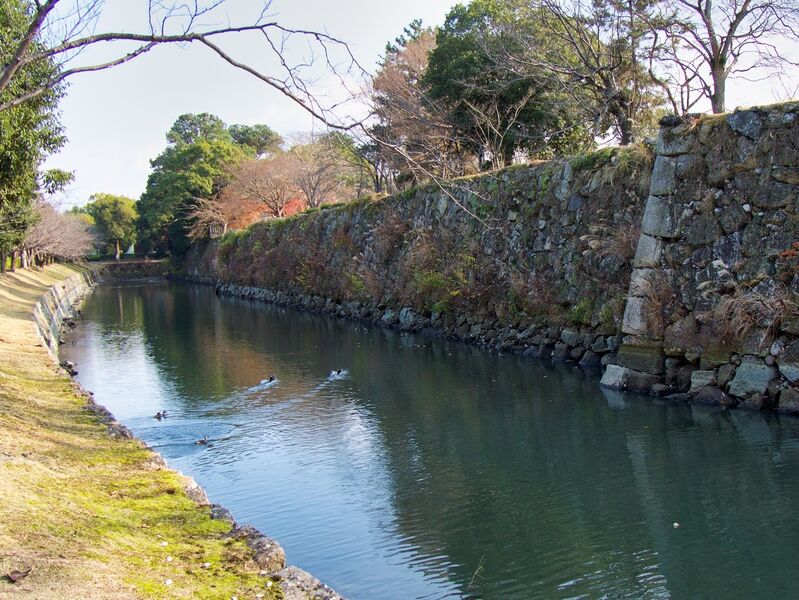 File:Himeji214.jpg