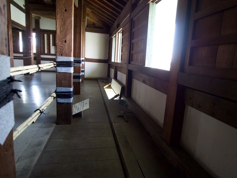 File:Nagoya nw yagura3.jpg