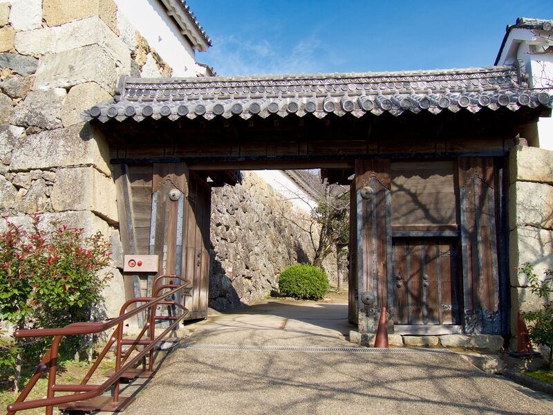 File:Himeji2.jpg