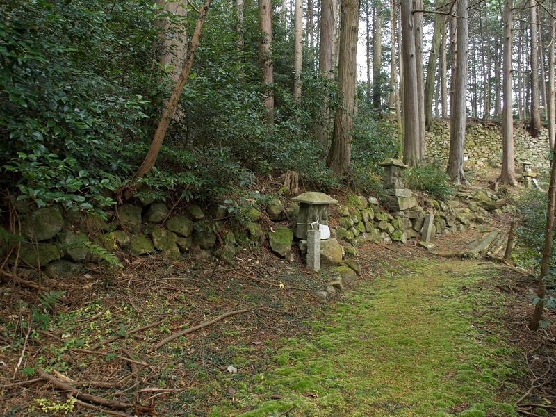File:Azuchi east38.jpg