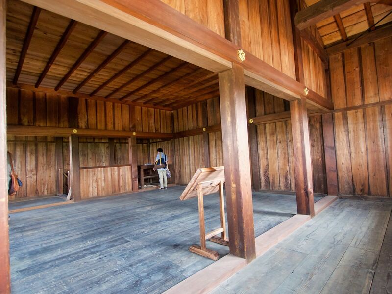 File:Nagoya sw yagura18.jpg
