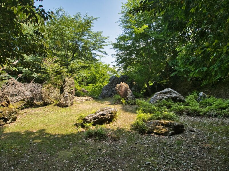 File:Haiyama1.jpg