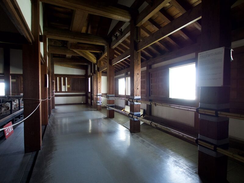 File:Nagoya nw yagura4.jpg