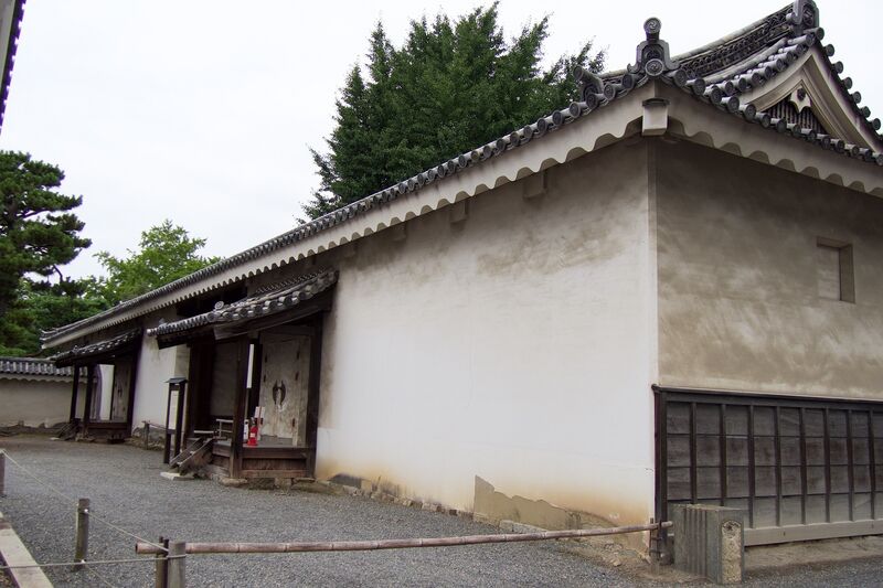 File:Nijo49.jpg