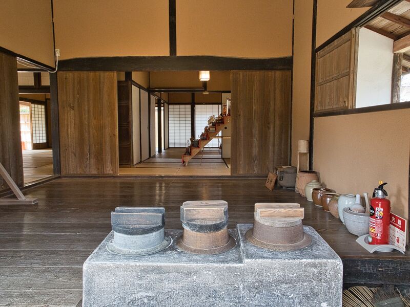 File:Hagikuchiba17.jpg