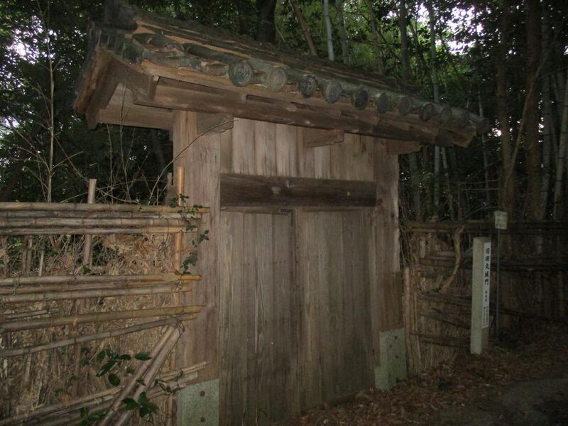 File:TamarujouMachikado001.jpg