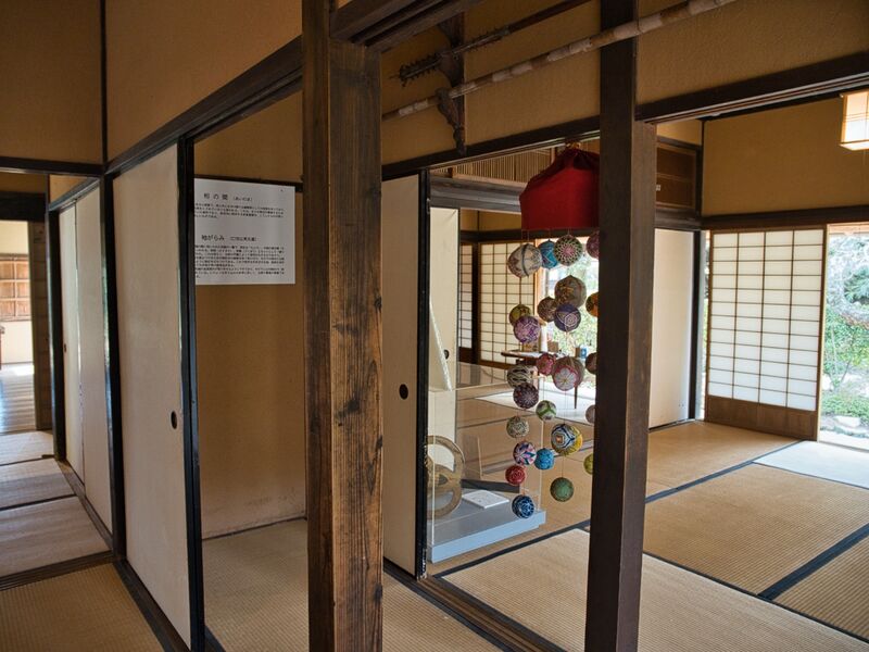 File:Hagikuchiba13.jpg