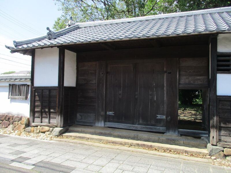 File:IseKameyamajouKatouBukeyashiki (6).jpg