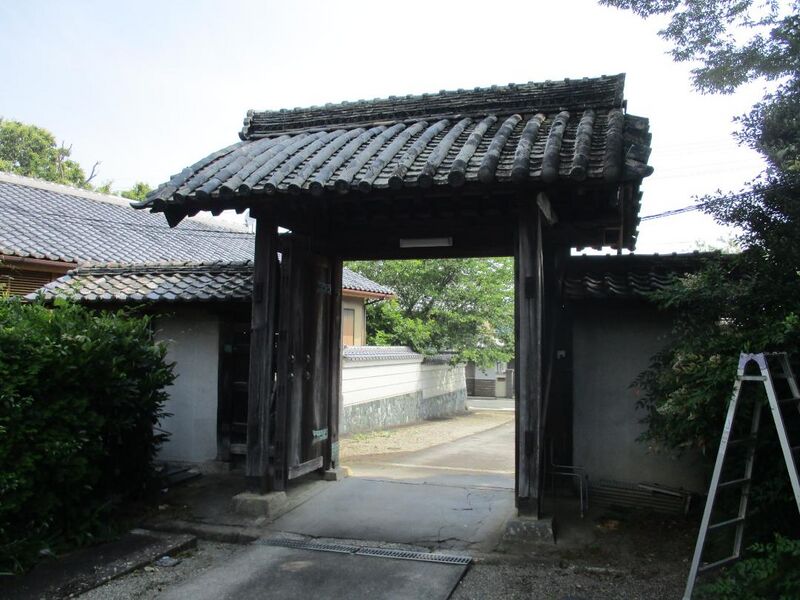 File:TamarujouTenrinjimon001.jpg