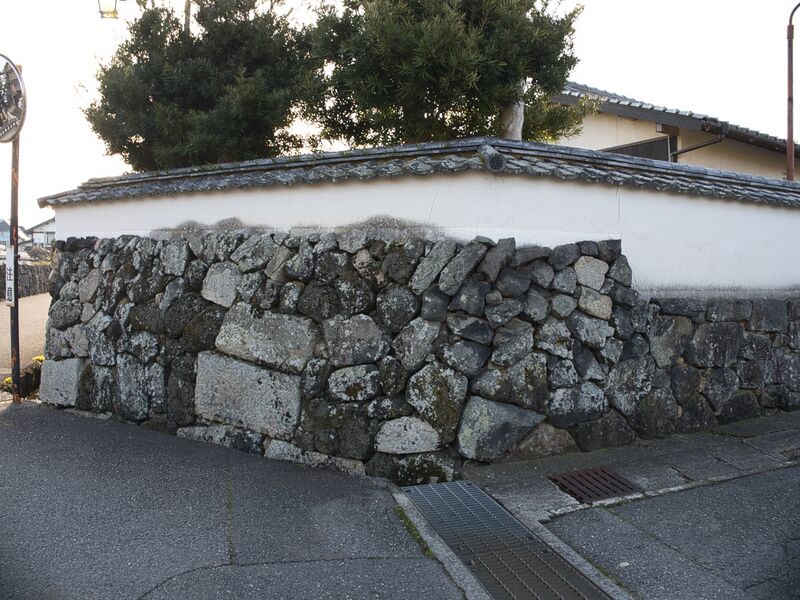 File:Hagiwalls12.jpg