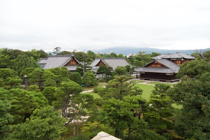 File:Nijo42.jpg