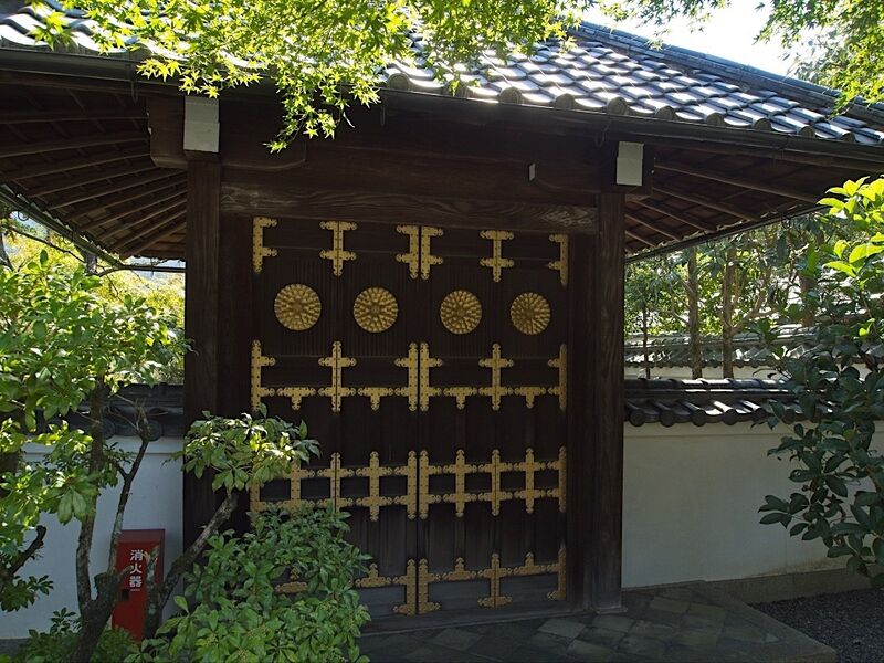 File:Fushimiakazumon3.jpg