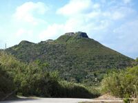 Uegusuku Castle RaymondW 101.jpg
