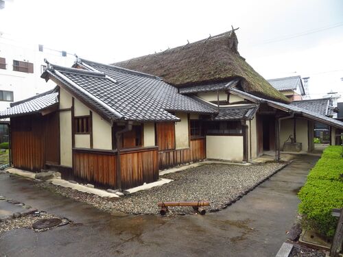 IgaUenojouIrimajiriBukeyashiki (1).JPG