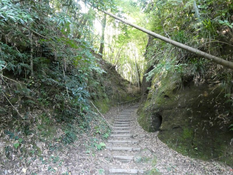 File:Sadowarajô (18).JPG