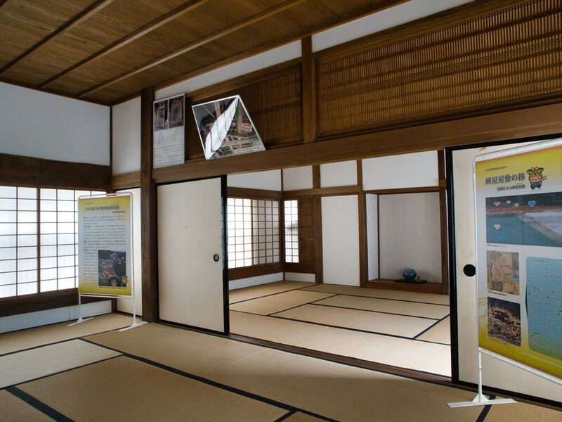 File:Mikazukijinya43.jpg